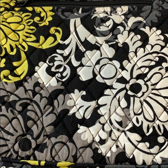 Vera Bradley Crossbody - Picture 3 of 6